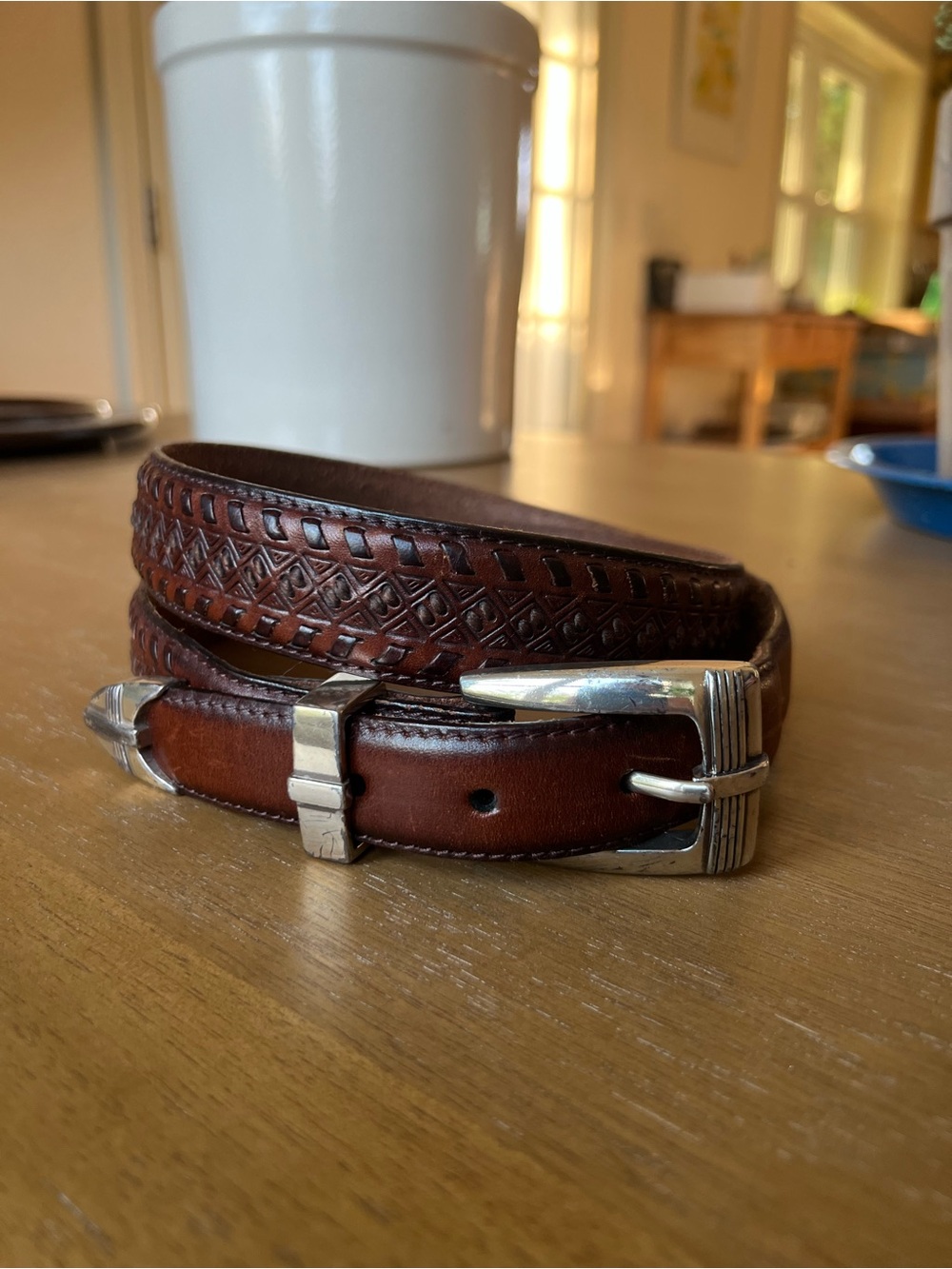 Onyx by Brighton - Vintage brown woven leather belt (40)